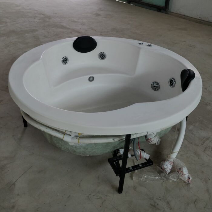 Hydrotherapy Tub 5ft Diameter and 6 Water Jets - Image 2