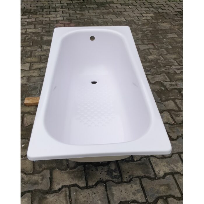 Bathtub 4 ft 6 in